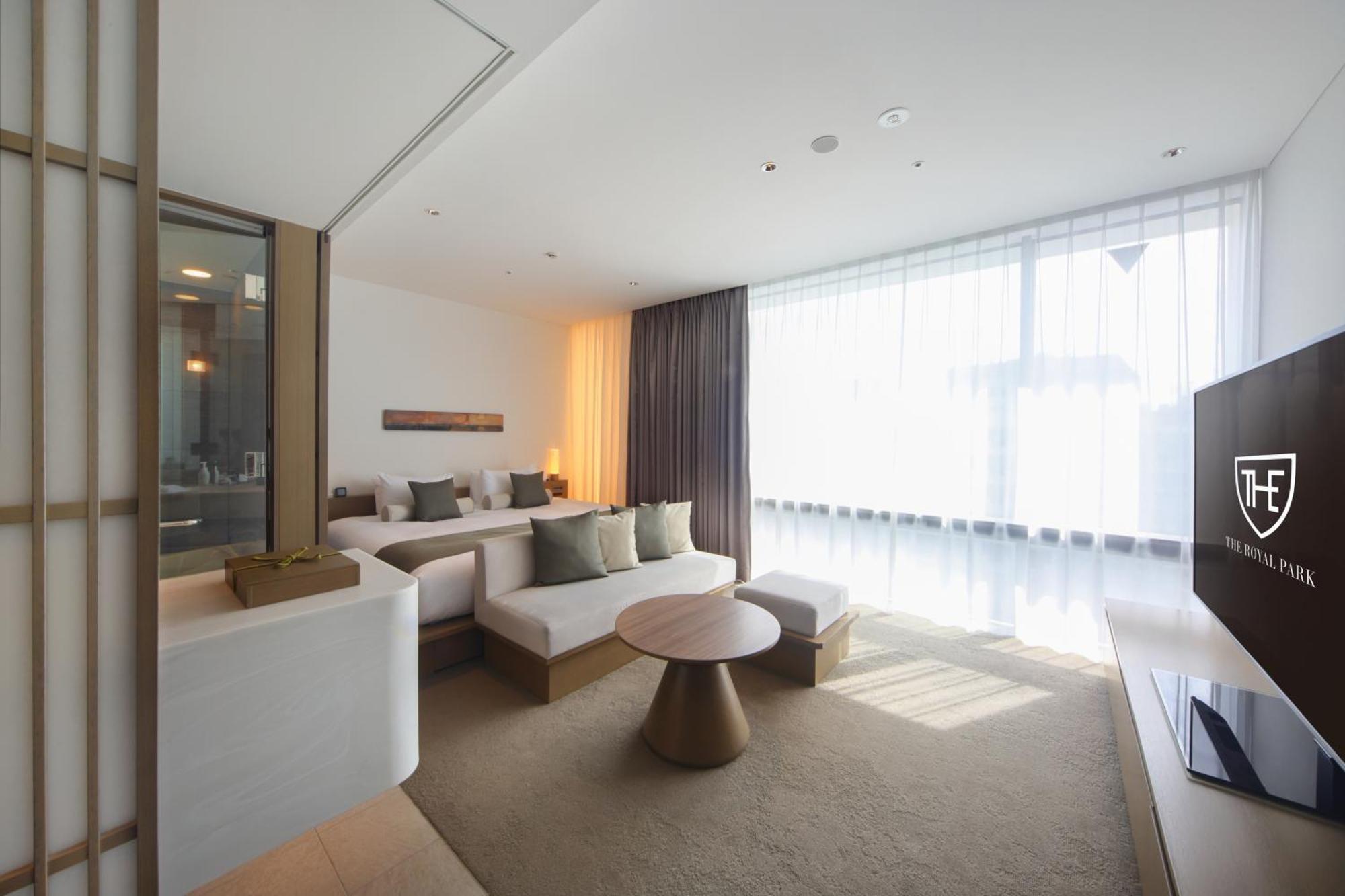 The Royal Park Hotel Iconic Kyoto Exterior photo Deluxe Room